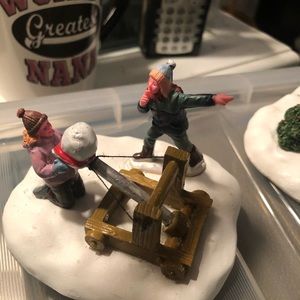 Snowball surprise lemax